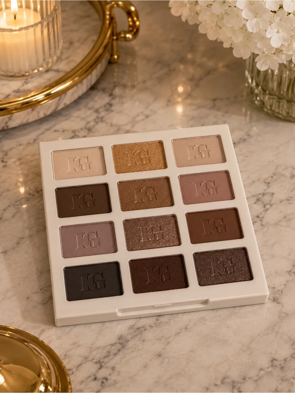 Laura Geller “Nude Attitude” Eyeshadow Palette – 12 Shades – Multi-Finish